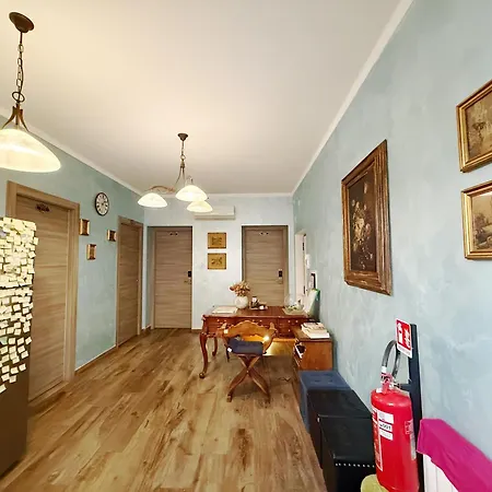 Iris Guest House-3